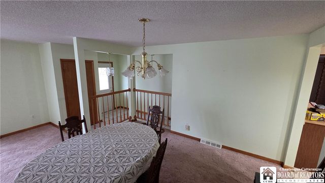 104 Bradwood Road, West Seneca, NY 14224