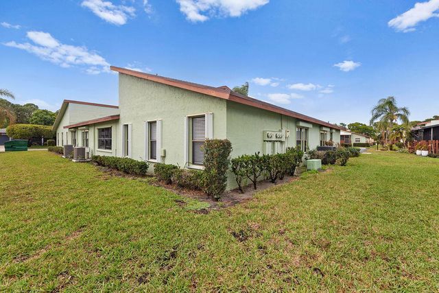 1740 W Sanderling Lane 1, Fort Pierce, FL 34982