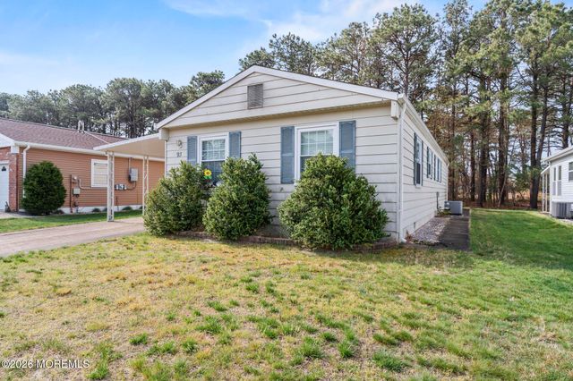 93 Guadalajara Drive, Toms River, NJ 08757