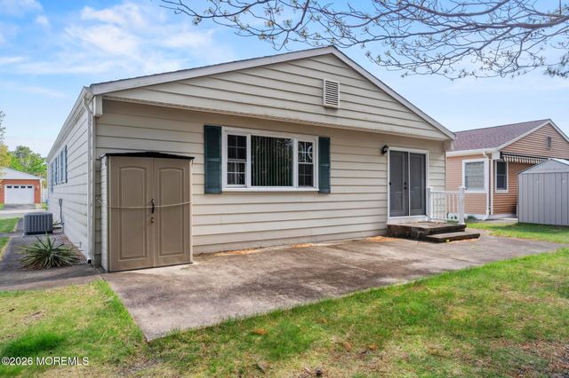 93 Guadalajara Drive, Toms River, NJ 08757