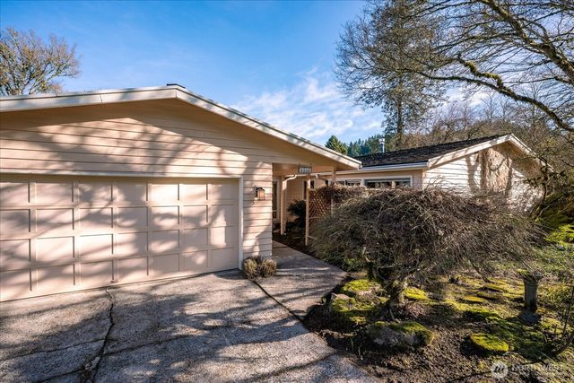 9506 Valhalla Way, Bothell, WA 98011