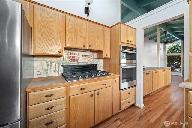 9506 Valhalla Way, Bothell, WA 98011