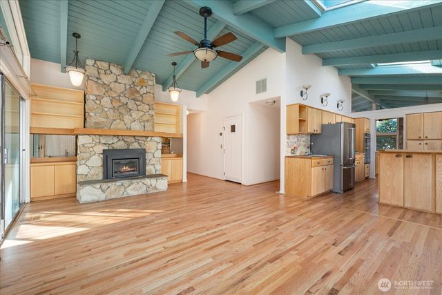 9506 Valhalla Way, Bothell, WA 98011