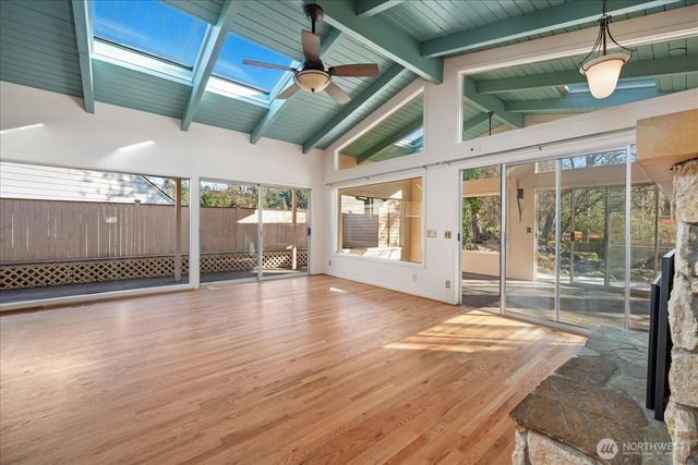 9506 Valhalla Way, Bothell, WA 98011