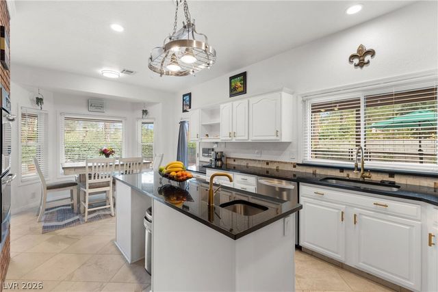 37 Pheasant Ridge Drive, Henderson, NV 89014