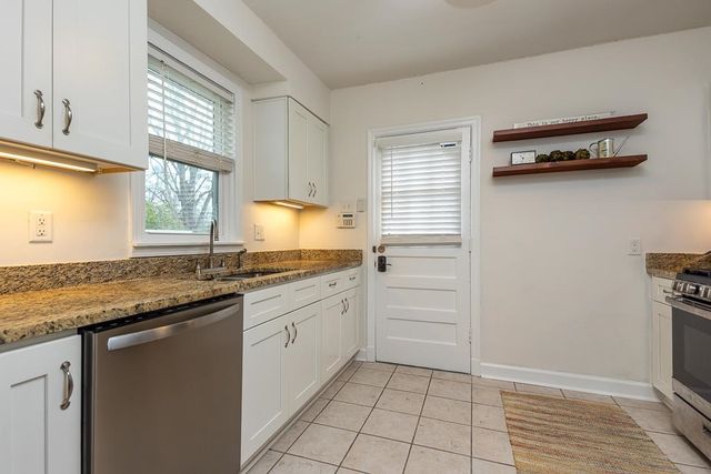 3704 CHARLESWOOD AVE, Memphis, TN 38122