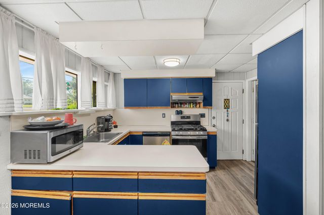 23 Villanova Road, Parlin, NJ 08859