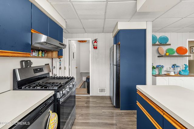 23 Villanova Road, Parlin, NJ 08859
