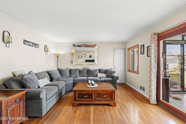 23 Villanova Road, Parlin, NJ 08859