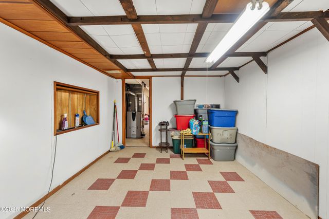 23 Villanova Road, Parlin, NJ 08859