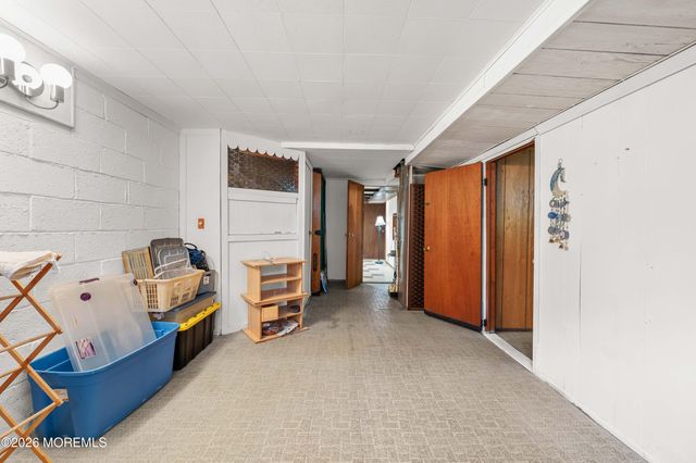 23 Villanova Road, Parlin, NJ 08859