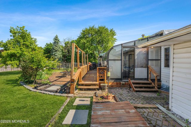 23 Villanova Road, Parlin, NJ 08859