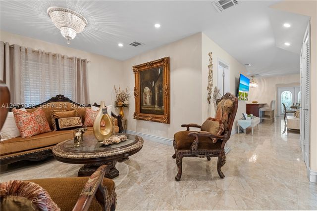 2801 N 38th Ave, Hollywood, FL 33021
