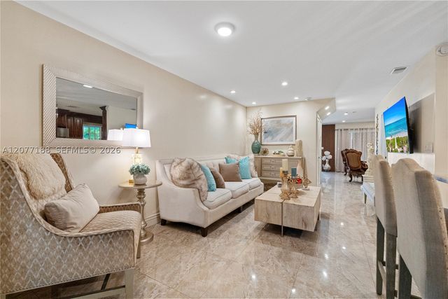 2801 N 38th Ave, Hollywood, FL 33021