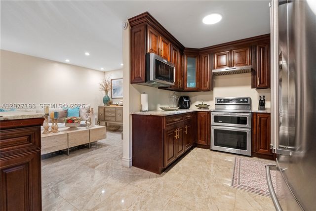 2801 N 38th Ave, Hollywood, FL 33021