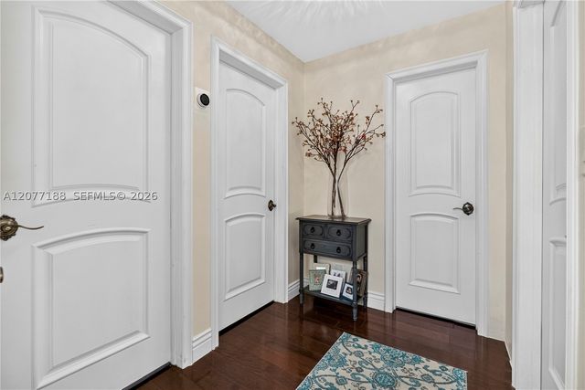 2801 N 38th Ave, Hollywood, FL 33021