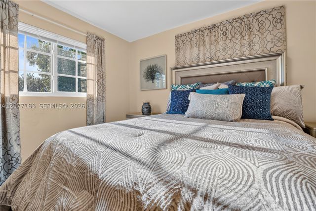 2801 N 38th Ave, Hollywood, FL 33021