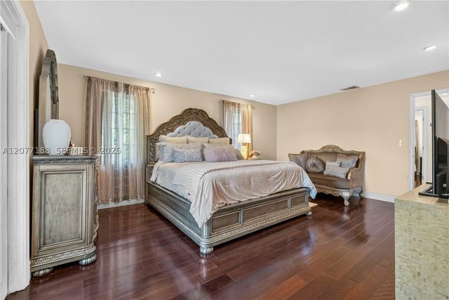 2801 N 38th Ave, Hollywood, FL 33021
