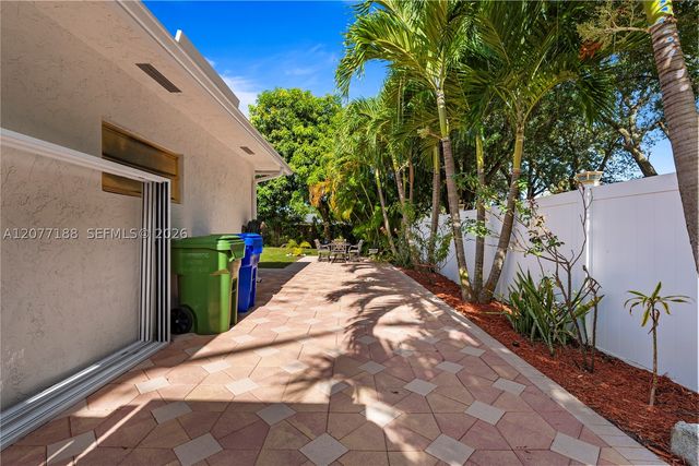 2801 N 38th Ave, Hollywood, FL 33021