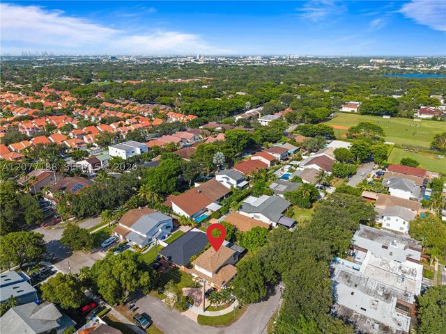 2801 N 38th Ave, Hollywood, FL 33021