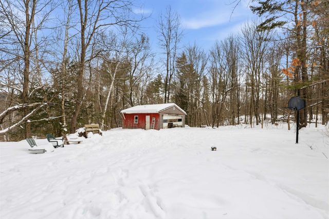 87 Cote Road, Richmond, VT 05477