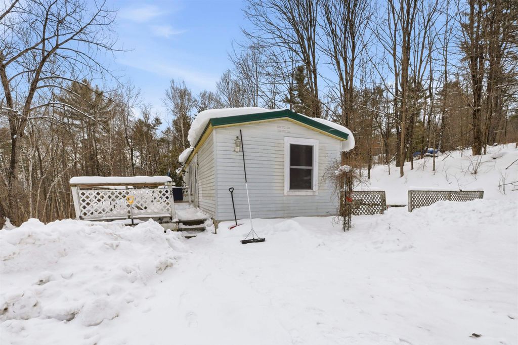 87 Cote Road, Richmond, VT 05477