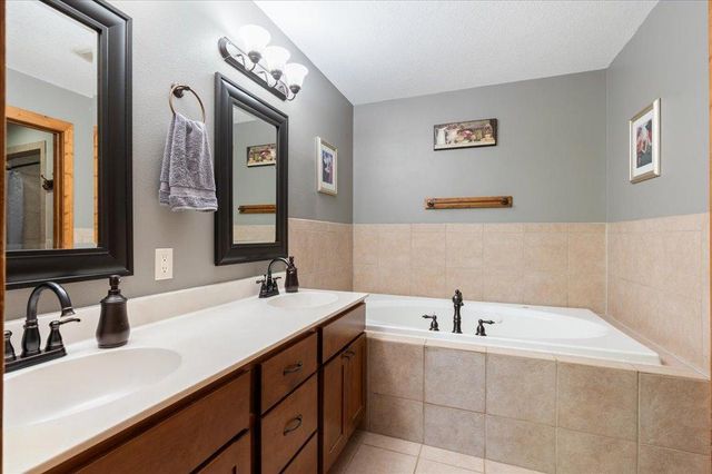 15321 Shellisa Lane, Baxter, MN 56425