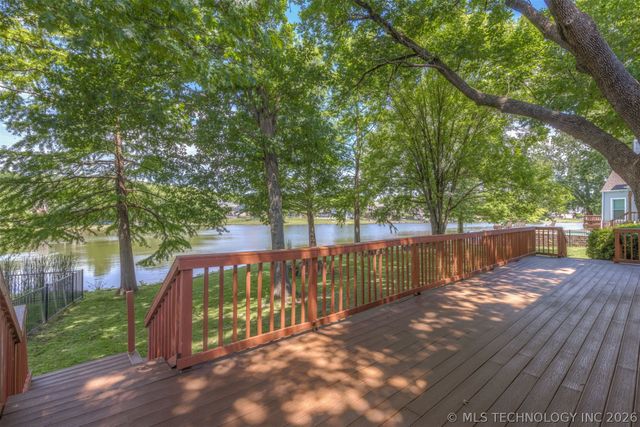 12318 S 18th Street East, Jenks, OK 74037