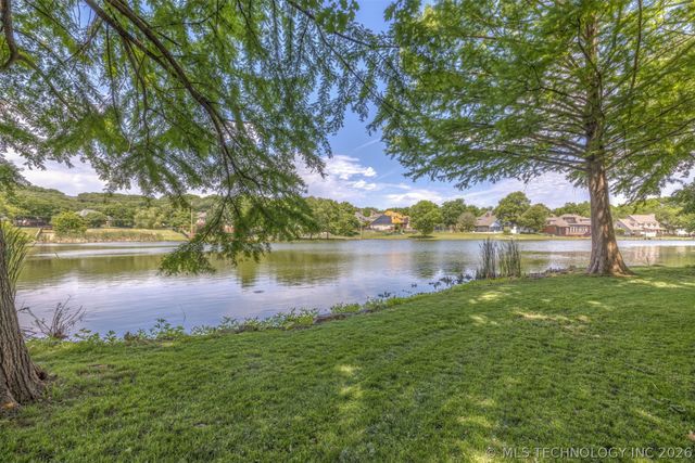 12318 S 18th Street East, Jenks, OK 74037