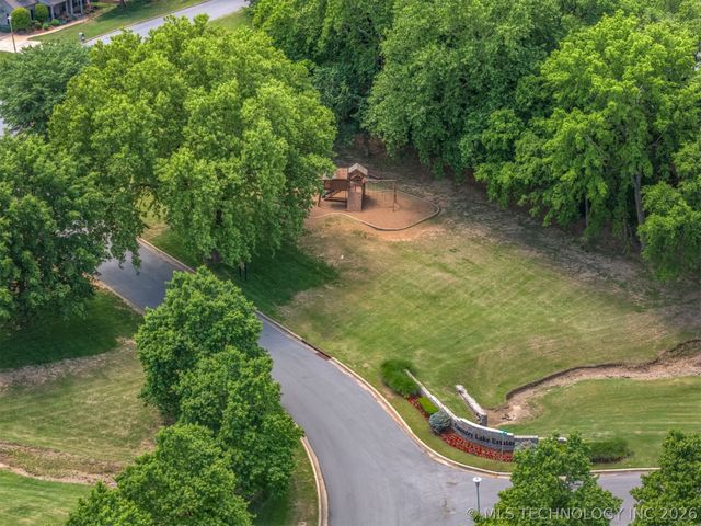 12318 S 18th Street East, Jenks, OK 74037