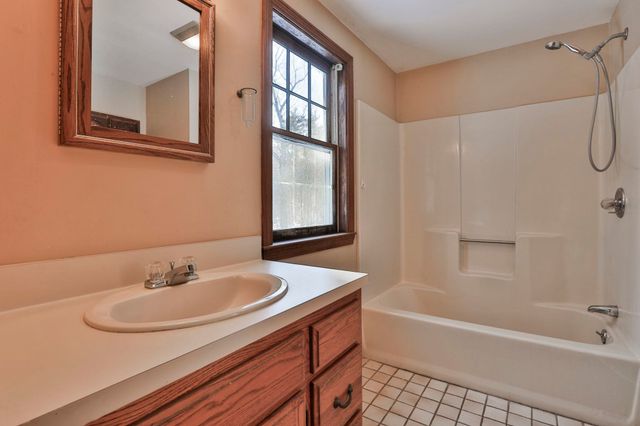 30 Albin Road, Bow, NH 03304