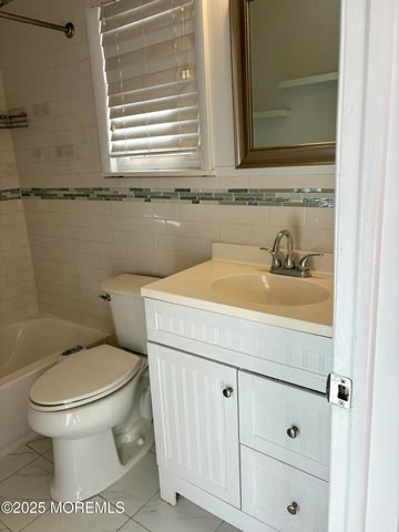 4A Primrose Lane, Jackson, NJ 08527