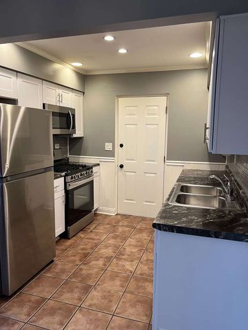 7171 175th Street 3D, Tinley Park, IL 60477