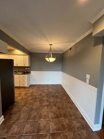7171 175th Street 3D, Tinley Park, IL 60477