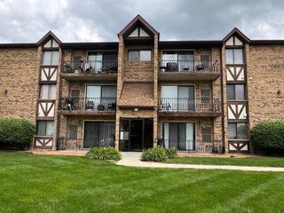 7171 175th Street 3D, Tinley Park, IL 60477