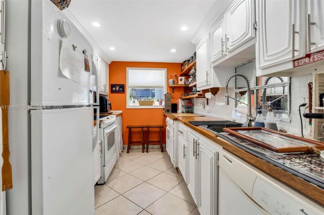 2300 SW 22nd Ave 109, Delray Beach, FL 33445