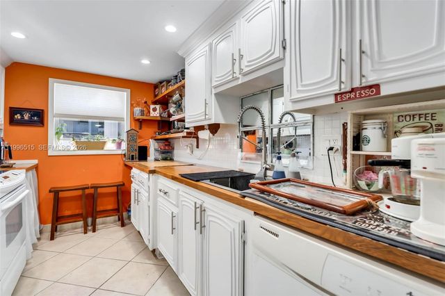 2300 SW 22nd Ave 109, Delray Beach, FL 33445