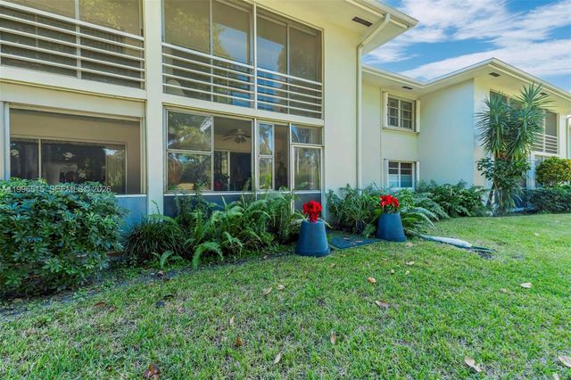 2300 SW 22nd Ave 109, Delray Beach, FL 33445