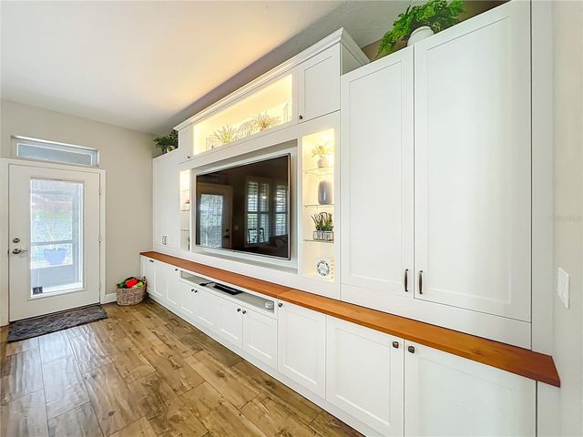 6990 SMITHSHIRE LANE, Windermere, FL 34786