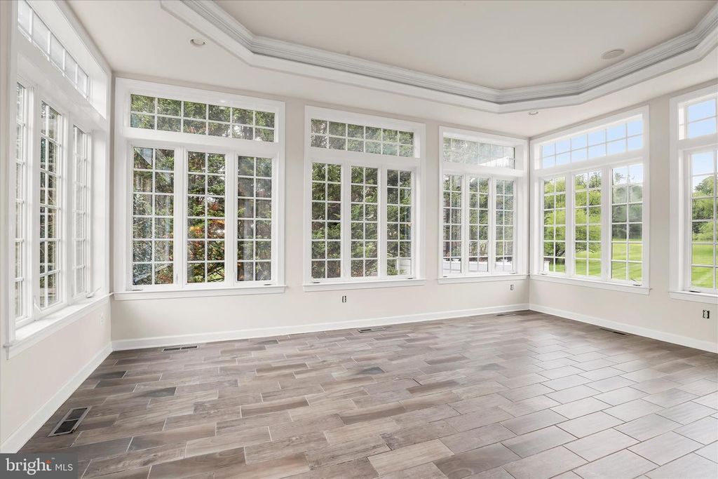 Image 10 of property listing at 2059 CONAN DOYLE WAY, Sykesville, MD 21784