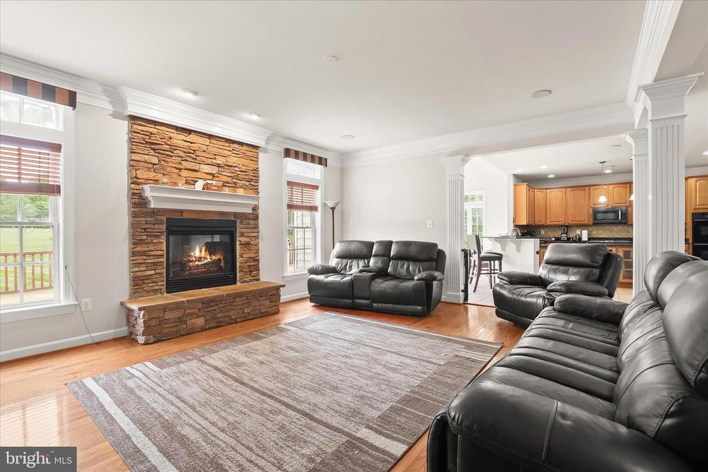 Image 20 of property listing at 2059 CONAN DOYLE WAY, Sykesville, MD 21784