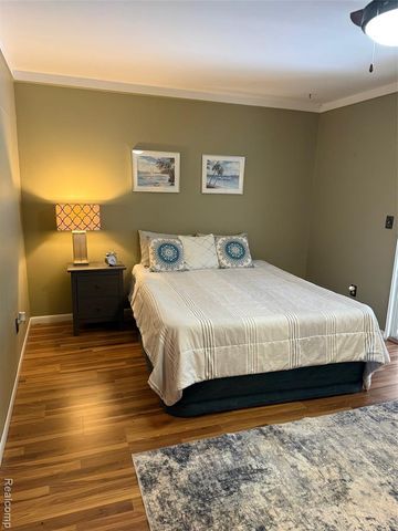 25348 Franklin Terrace, South Lyon, MI 48178