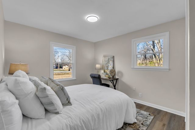 105 Sherry Ln, Dickson, TN 37055