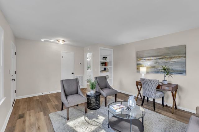 105 Sherry Ln, Dickson, TN 37055