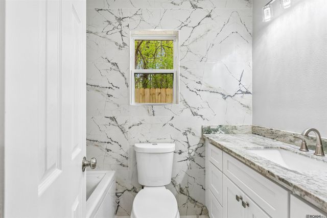 3553 W Wendover Dr, Baton Rouge, LA 70814