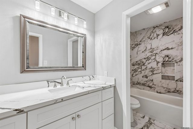 3553 W Wendover Dr, Baton Rouge, LA 70814