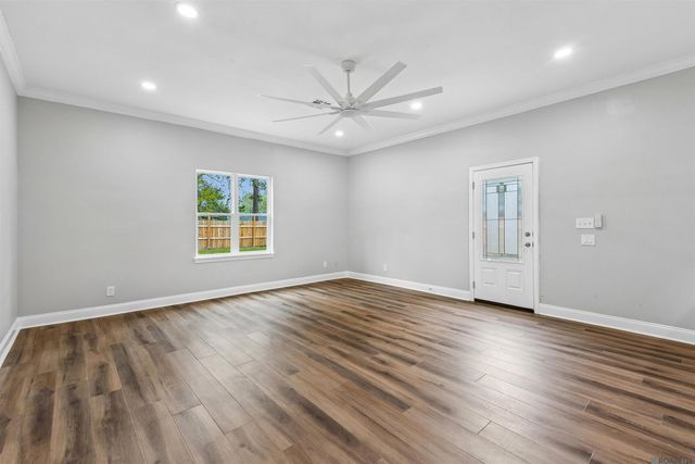 3553 W Wendover Dr, Baton Rouge, LA 70814