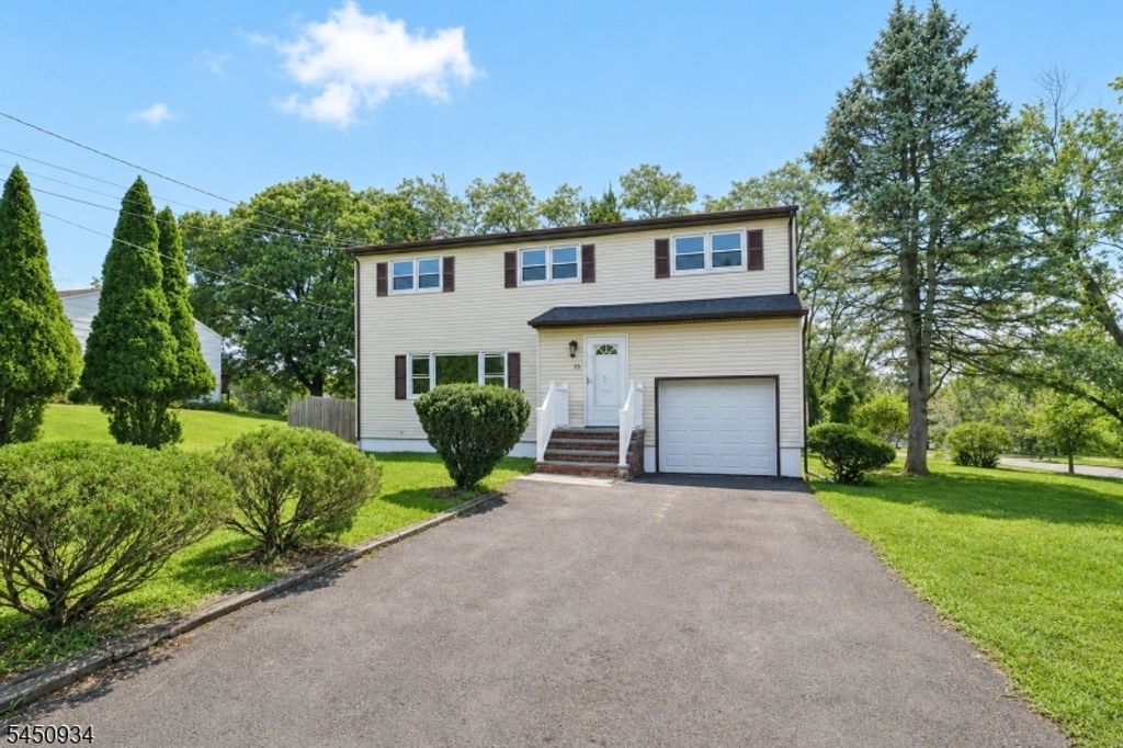 25 Lincoln Ave, Piscataway Twp., NJ 08854 — photo 2