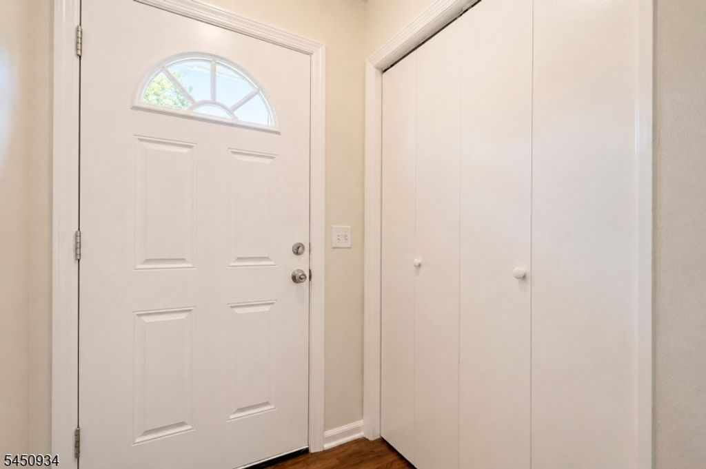 25 Lincoln Ave, Piscataway Twp., NJ 08854 — photo 3