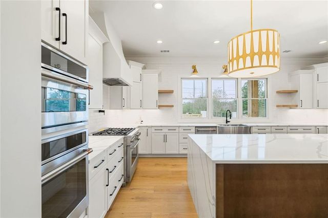 555 Lower Birmingham Road, Canton, GA 30115